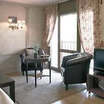 Plaza 호텔 2*