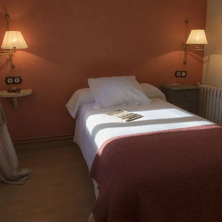 Plaza Szálloda Castejón de Sos