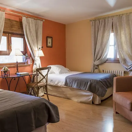 Plaza 2* Castejón de Sos